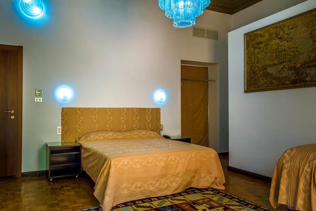 Hotel Luisa Milán Habitación foto