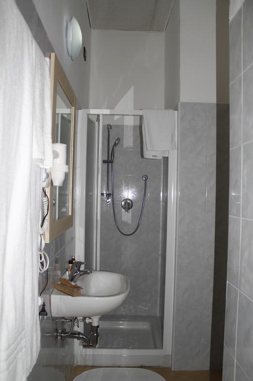 Hotel Luisa Milán Habitación foto